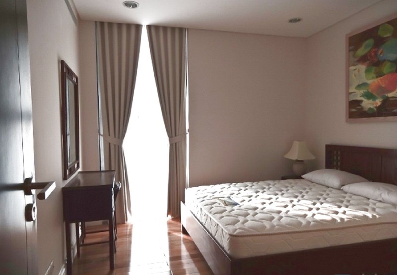 Luxury apartment in Hoang Thanh Tower 